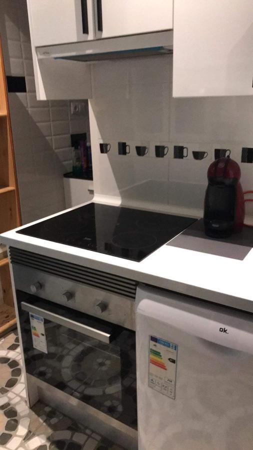 Apartamento Estudio Loft En El Centro Para 3 O 4 Personas Cama Doble Y Sofa Cama Check In A Partir De Las 15 Y 30 Min Pm Y Check Out Hasta Las 11 Y 30 Pm Con Wifi Normalmente No Se Puede Adelantar El Check In Torremolinos Exterior foto