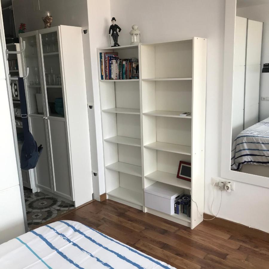 Apartamento Estudio Loft En El Centro Para 3 O 4 Personas Cama Doble Y Sofa Cama Check In A Partir De Las 15 Y 30 Min Pm Y Check Out Hasta Las 11 Y 30 Pm Con Wifi Normalmente No Se Puede Adelantar El Check In Torremolinos Exterior foto