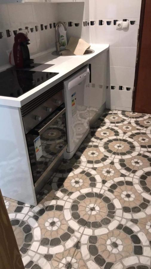 Apartamento Estudio Loft En El Centro Para 3 O 4 Personas Cama Doble Y Sofa Cama Check In A Partir De Las 15 Y 30 Min Pm Y Check Out Hasta Las 11 Y 30 Pm Con Wifi Normalmente No Se Puede Adelantar El Check In Torremolinos Exterior foto